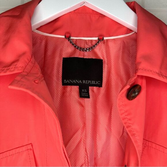 Banana Republic Women's Vibrant Cropped Utility Jacket in Fire Coral - Size XS - Picture 4 of 8